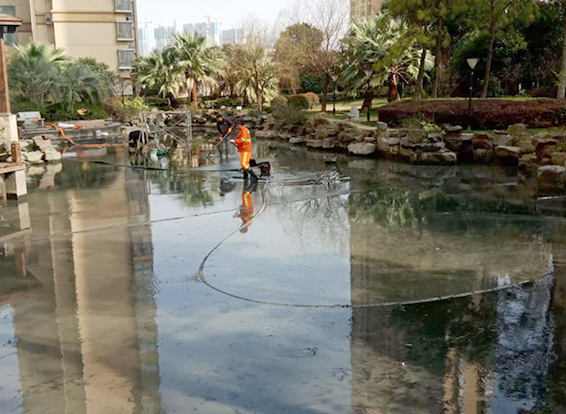 平原景观池淤泥清理